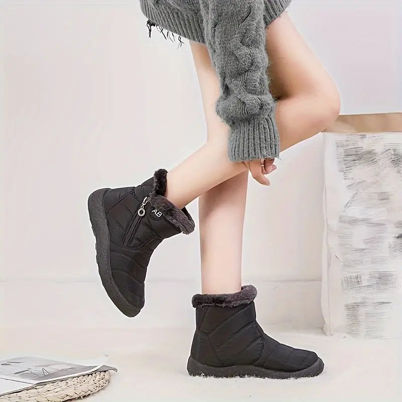 BOTA FEMININA DONNA MISS COMFORT FLEX IMPERMEÁVEL COM FORRO PELUCIADO E SOLADO ANTIDERRAPANTE