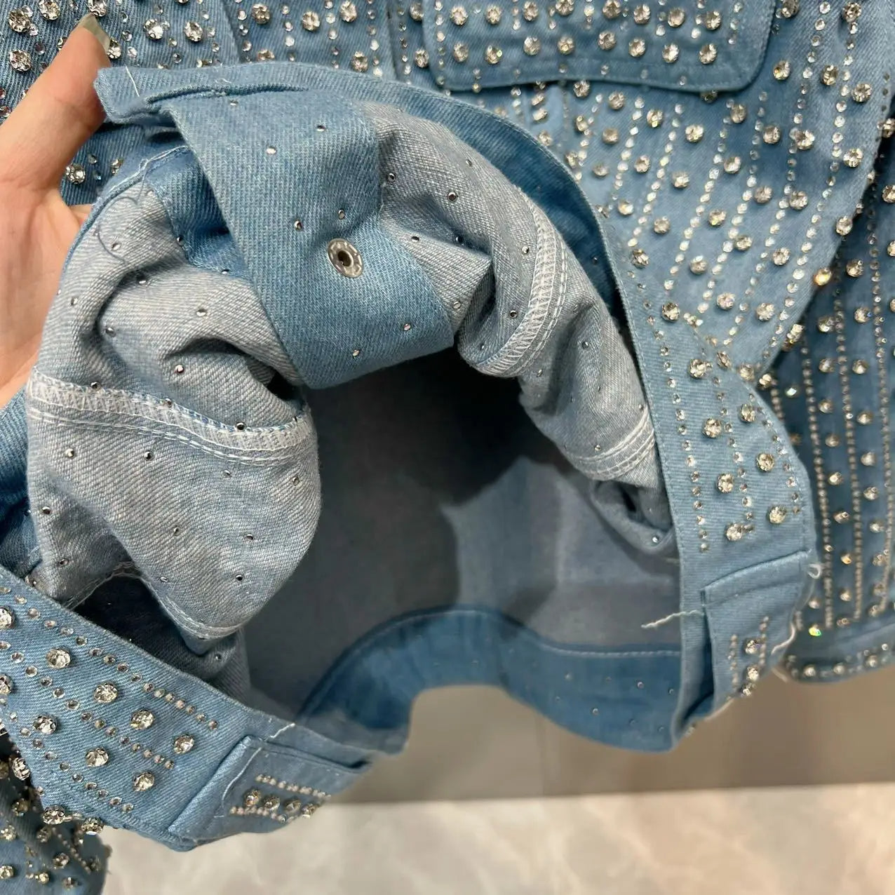 JAQUETA JEANS ESTER COM STRASS