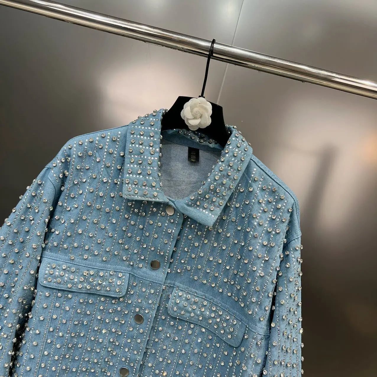 JAQUETA JEANS ESTER COM STRASS