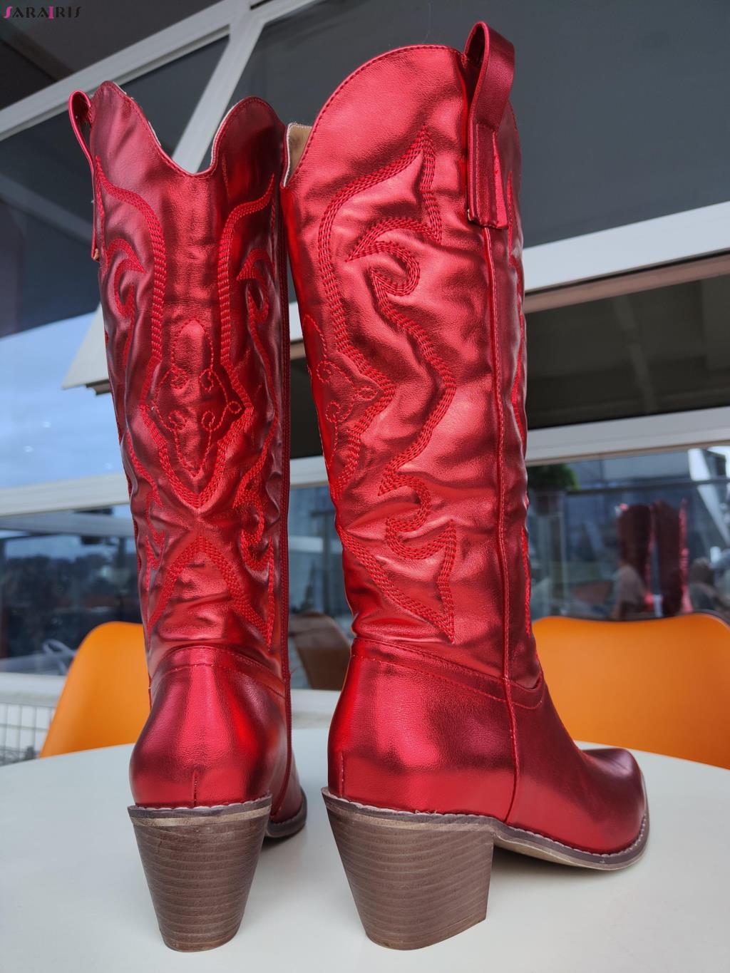 BOTA NAIARA MODELO TEXANA WESTERN METALIZADA CANO ALTO
