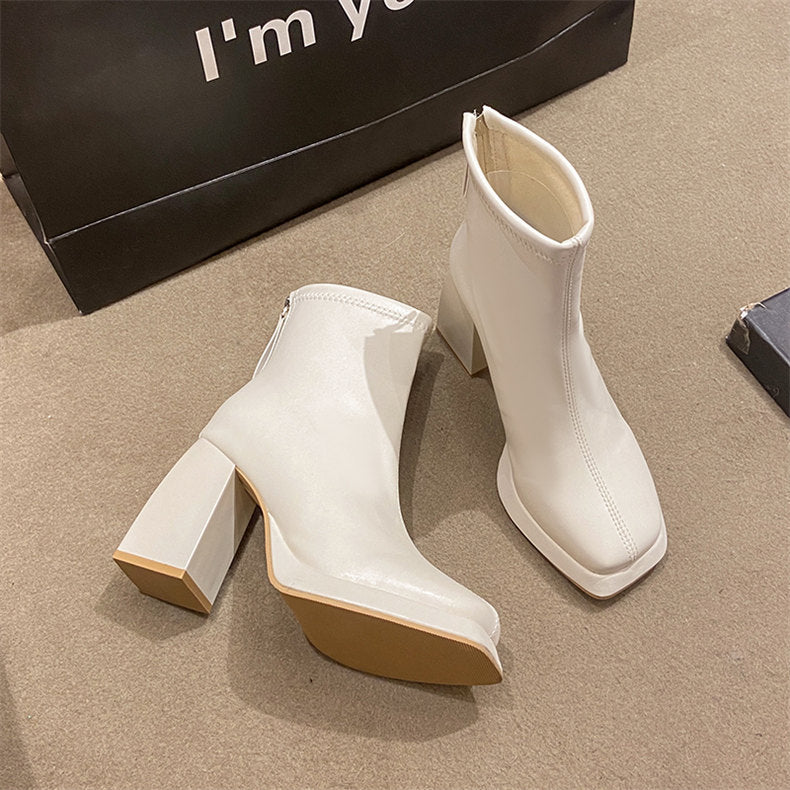 BOTA LOLA CANO MÉDIO CLÁSSICA