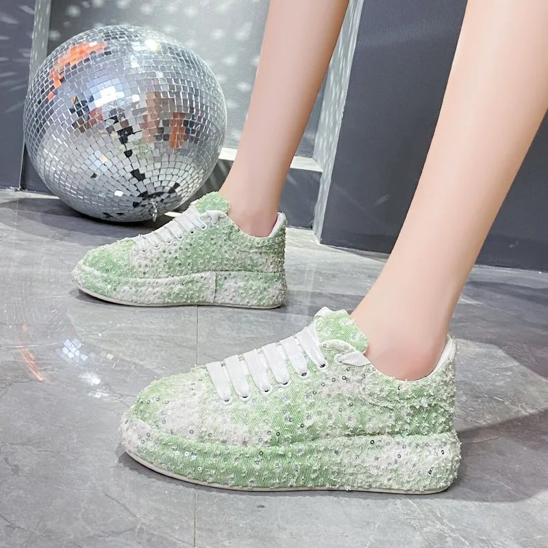 TÊNIS FEMININO JADE DETALHES EM BRILHO