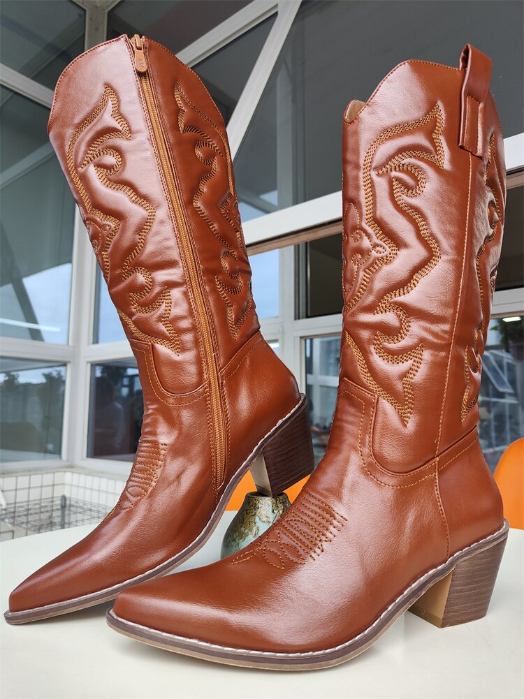 BOTA NAIARA MODELO TEXANA WESTERN METALIZADA CANO ALTO