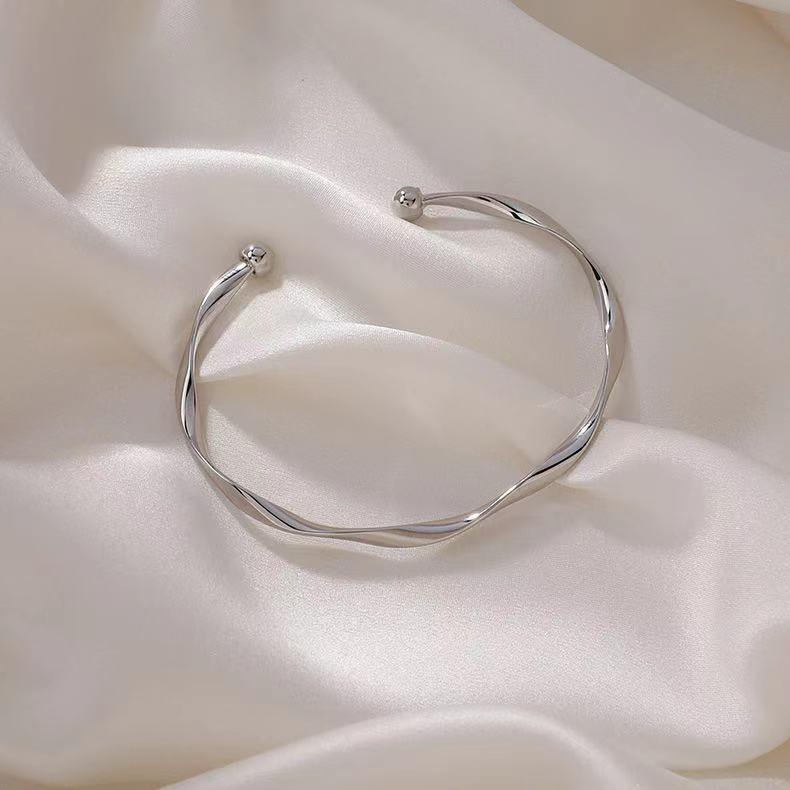 BRACELETE FEMININO TWISTED METAL - Dona Miss