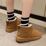 BOTA FEMININA UGG – IMPERMEÁVEL, PELUCIADA E INCRIVELMENTE ACONCHEGANTE