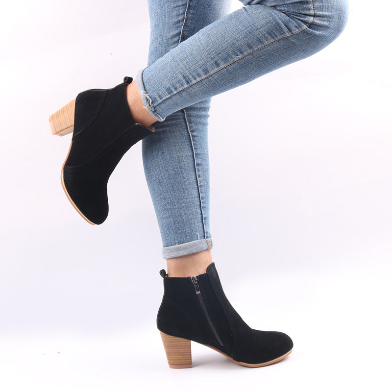 BOTA FEMININA DONNA MISS BEATRIZ – CAMURÇA PREMIUM, FORRO EM LÃ E SALTO GROSSO