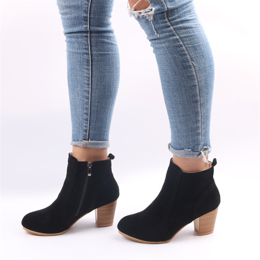 BOTA FEMININA DONNA MISS BEATRIZ – CAMURÇA PREMIUM, FORRO EM LÃ E SALTO GROSSO