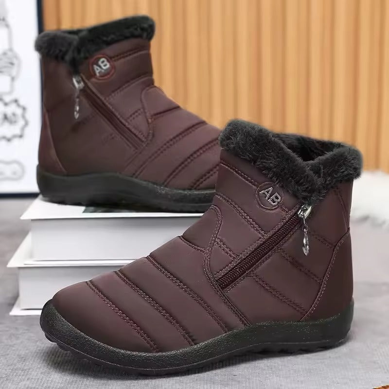 BOTA FEMININA DONNA MISS COMFORT FLEX IMPERMEÁVEL COM FORRO PELUCIADO E SOLADO ANTIDERRAPANTE