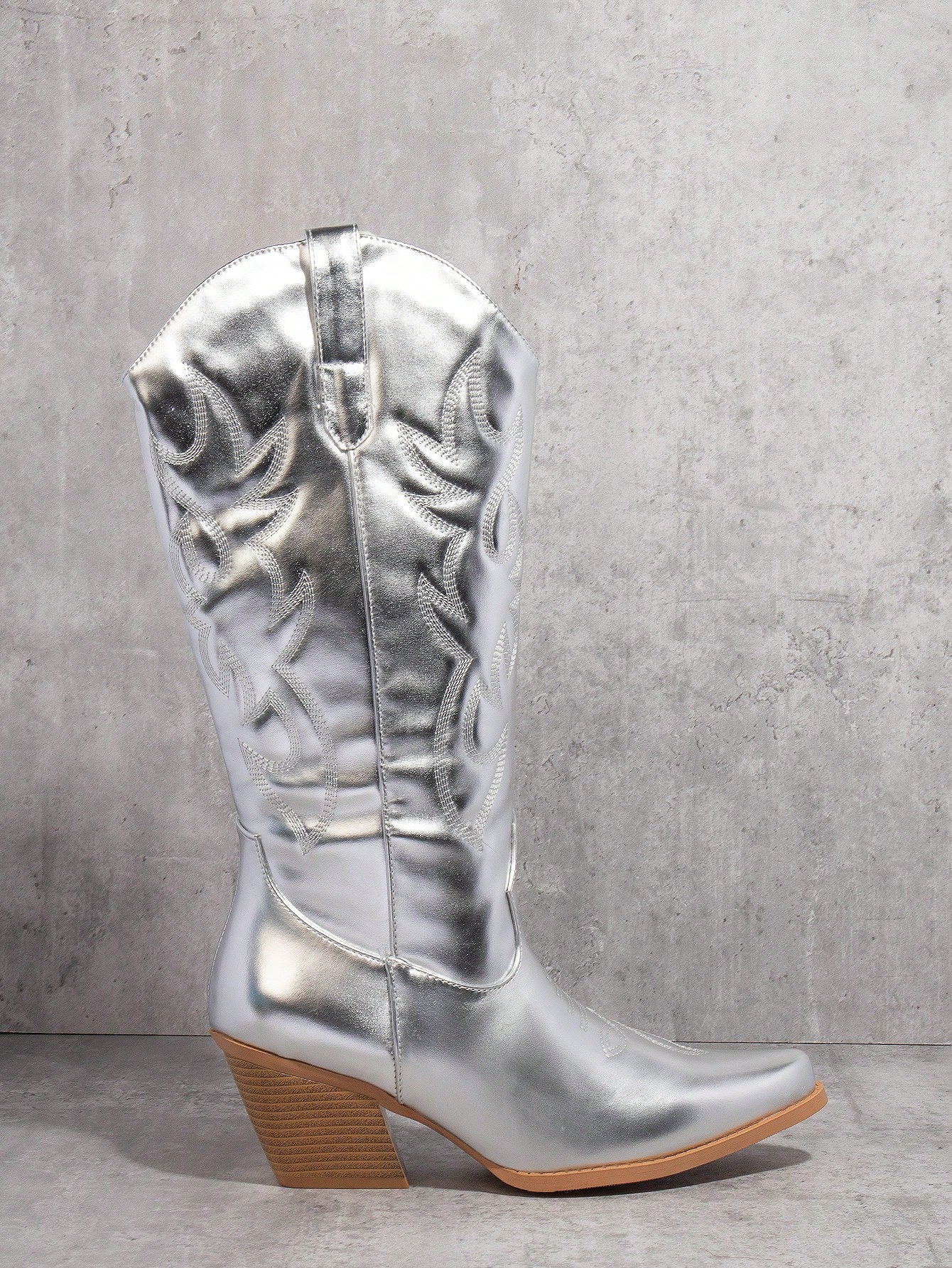 BOTA NAIARA MODELO TEXANA WESTERN METALIZADA CANO ALTO