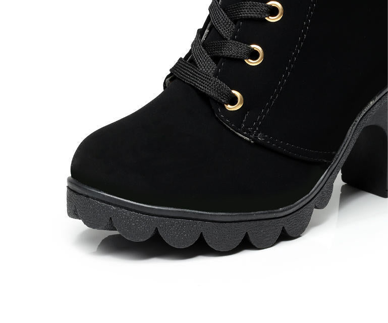 BOTA LETICIA CANO CURTO CLÁSSICA ANKLE BOOTS