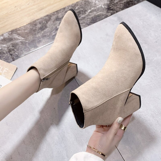 BOTA FER CLASSICA ANKLE BOOTS