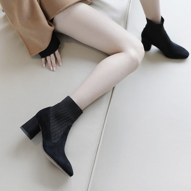 BOTA MELISSA BICO FINO SALTO GROSSO MODELO MEIA