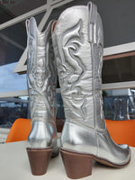 BOTA NAIARA MODELO TEXANA WESTERN METALIZADA CANO ALTO