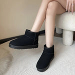 BOTA FEMININA UGG – IMPERMEÁVEL, PELUCIADA E INCRIVELMENTE ACONCHEGANTE