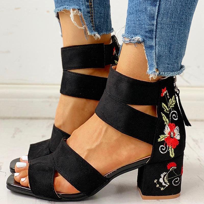 SANDÁLIA FEMININA SALTO GROSSO BORDADA FLORAL - Dona Miss