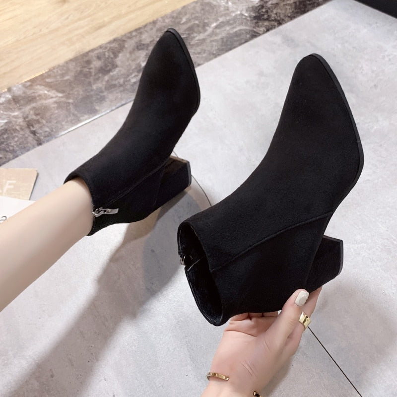 BOTA FER CLASSICA ANKLE BOOTS
